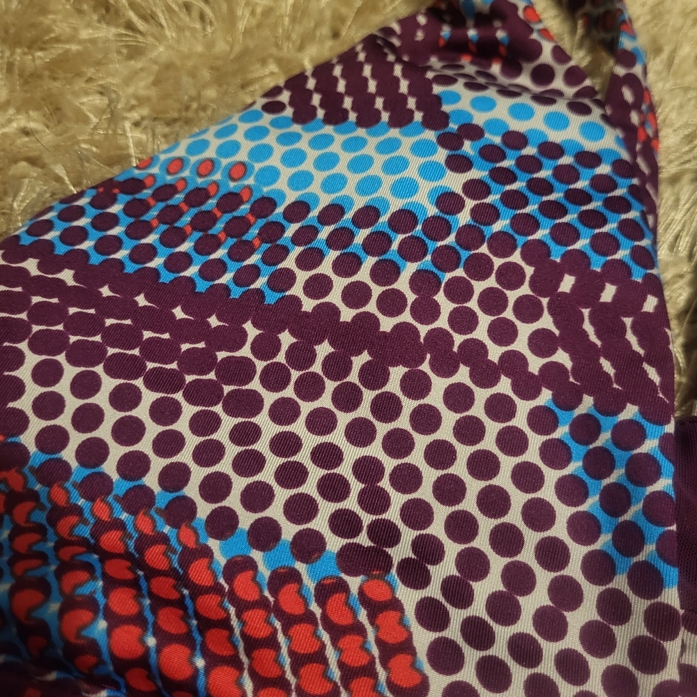 Victoria's Secret Sports Bra - Abstract Polka Dot - Deep V - Size X-Small - Picture 5 of 6